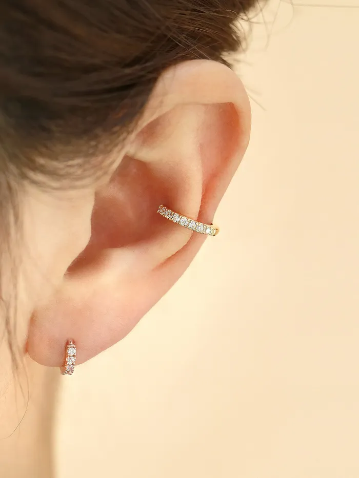 MinimalBijoux Earrings 14K gold Conch Hoop earring 16g