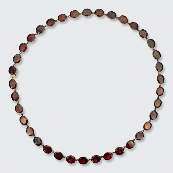 21stfinds FlatCut Garnet Rivire Necklace Necklaces