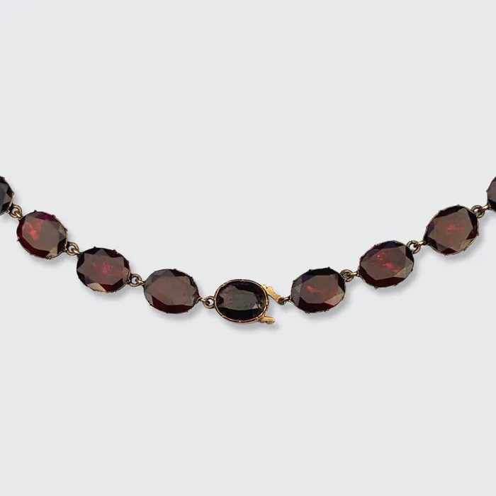 21stfinds FlatCut Garnet Rivire Necklace Necklaces