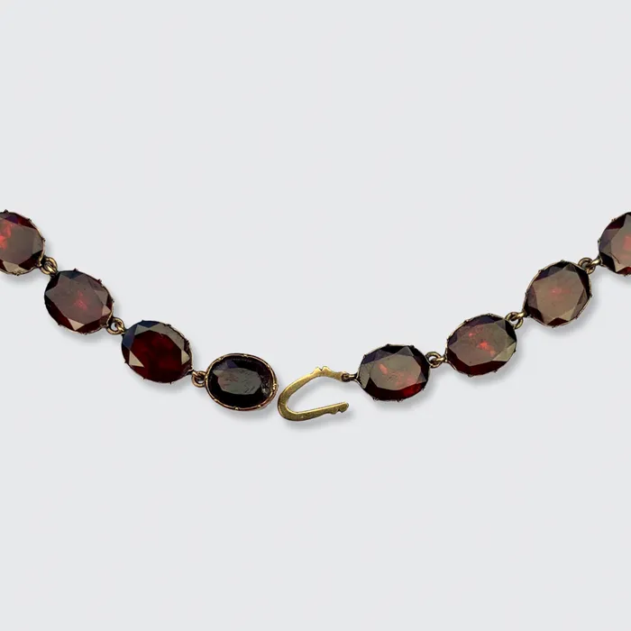 21stfinds FlatCut Garnet Rivire Necklace Necklaces