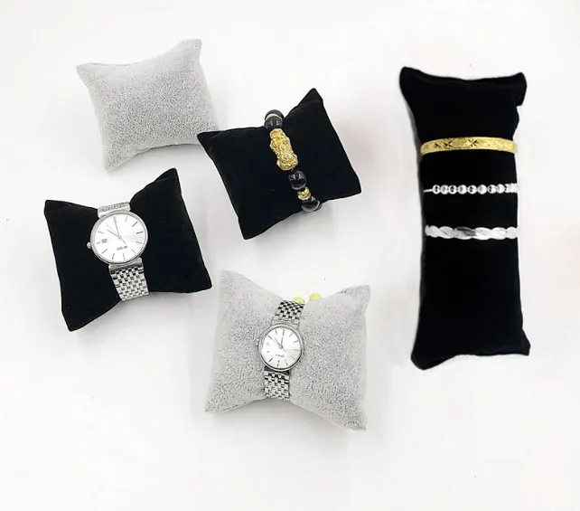 Watches VVS Jewelry Velvet Bangle Watch Pillow Cushion