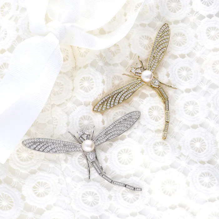 Earrings BERRICLE Dragonfly Button Cultured Pearl Pin in Sterling Silver
