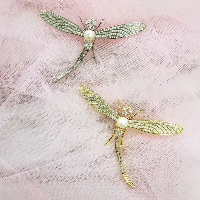 Earrings BERRICLE Dragonfly Button Cultured Pearl Pin in Sterling Silver