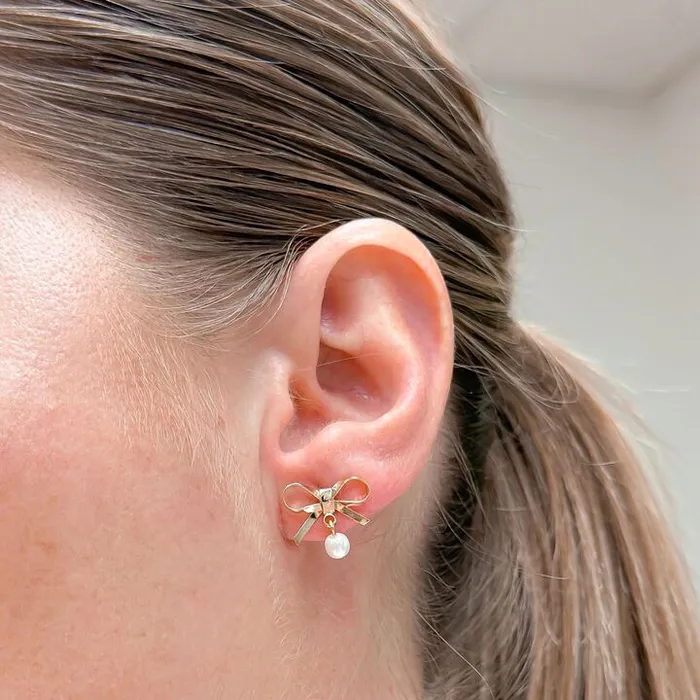 Earrings Prep Obsessed FC Bow Pearl Stud Earrings Gold