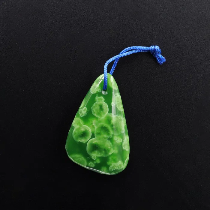 Intrinsic Trading Natural Maw Sit Sit Jade Ablite Pendant Freeform Teardrop Triangle Shaped Green Gemstone Necklaces
