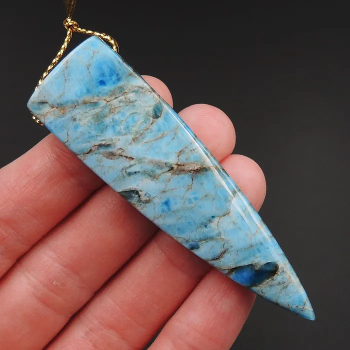 Intrinsic Trading Necklaces Apatite Pendant Unique Pattern Highly Polished Side Drilled Dagger Shaped Blue Natural Stone Pendant P1359