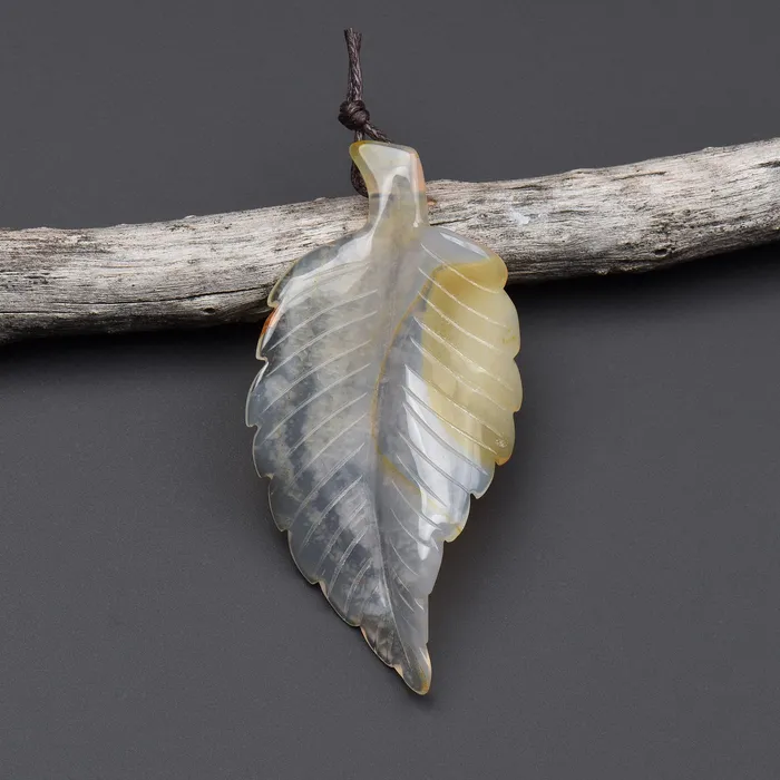 Intrinsic Trading Necklaces Hand Carved Natural Carnelian Leaf Pendant Focal Bead Drilled Gemstone OP2116 Intrinsic Trading Necklaces Hand Carved Natural Carnelian Leaf Pendant Focal Bead Drilled Gemstone OP2116